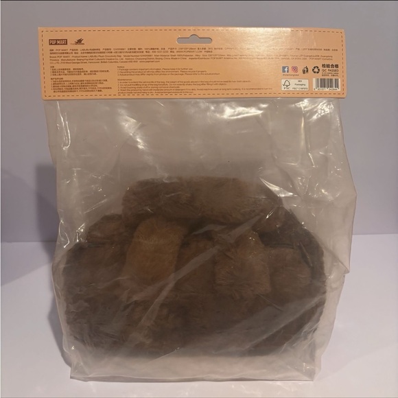 POPMART Labubu Plush Bag - Picture 4 of 5